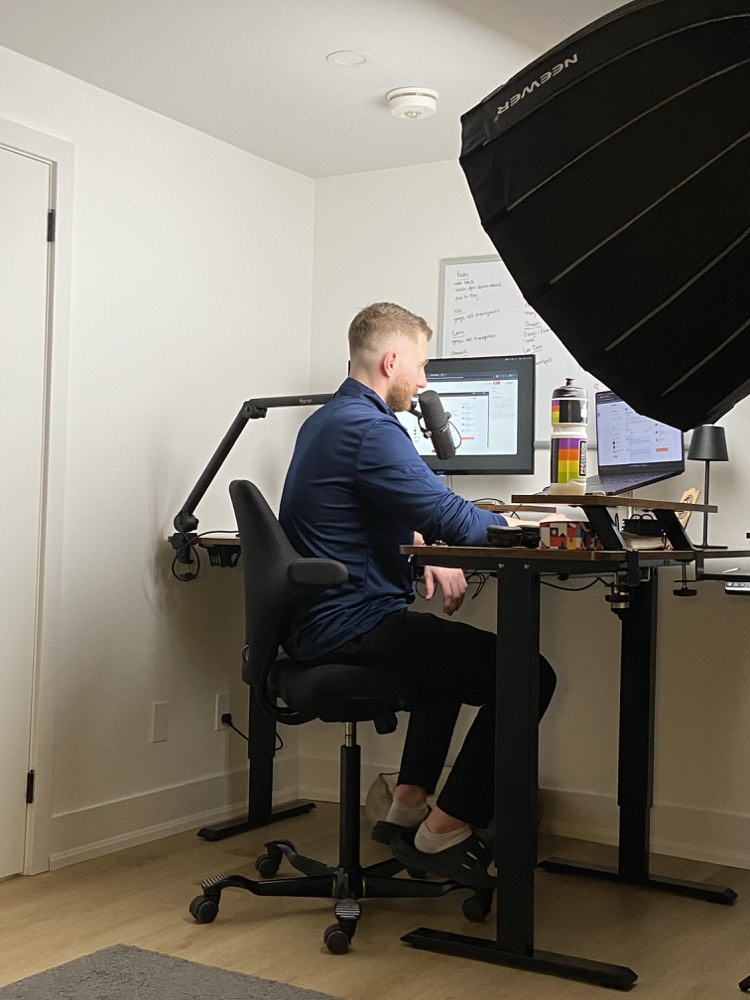 Tyler Sinden sitting at a desk recording a video lesson